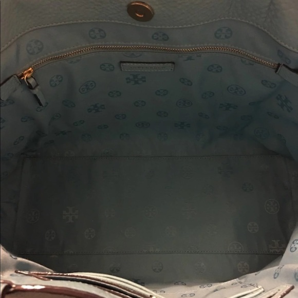 Tory Burch All-T EastWest Tote &Continental Wallet - Picture 3 of 8